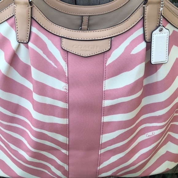 24022 Coach Pink White Zebra Devin Bag Wallet Set - Picture 5 of 8